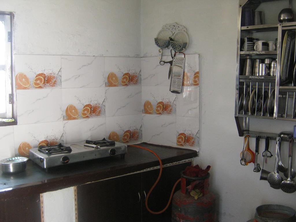Friends In Khajuraho Apartment Ngoại thất bức ảnh